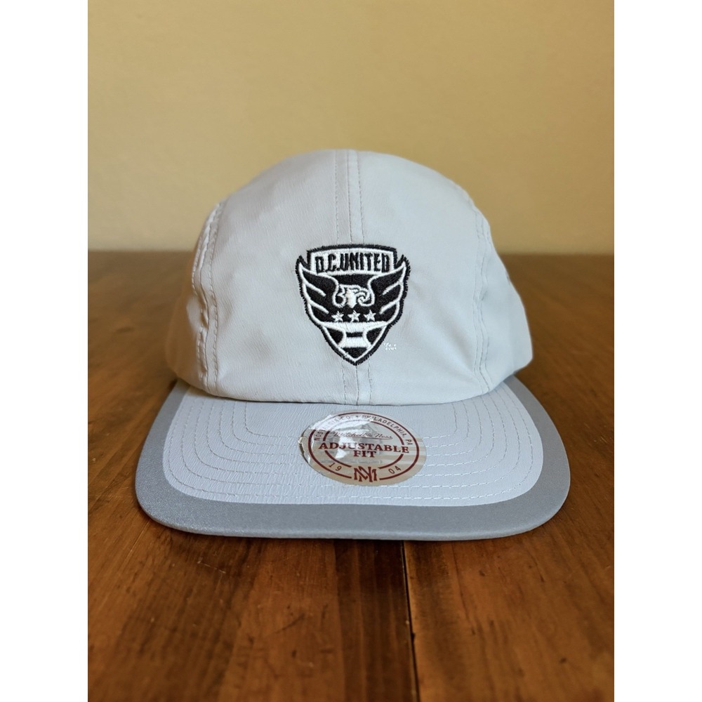 DC United Mitchell & Ness Rare Strapback Hat MLS Soccer NWT Gray Bicycle Cap
